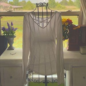 •Long Sleeve•